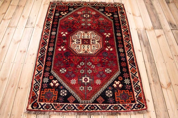 10946 Tribal Persian Qashqai Rug 121x170cm (3.11 x 5.6ft