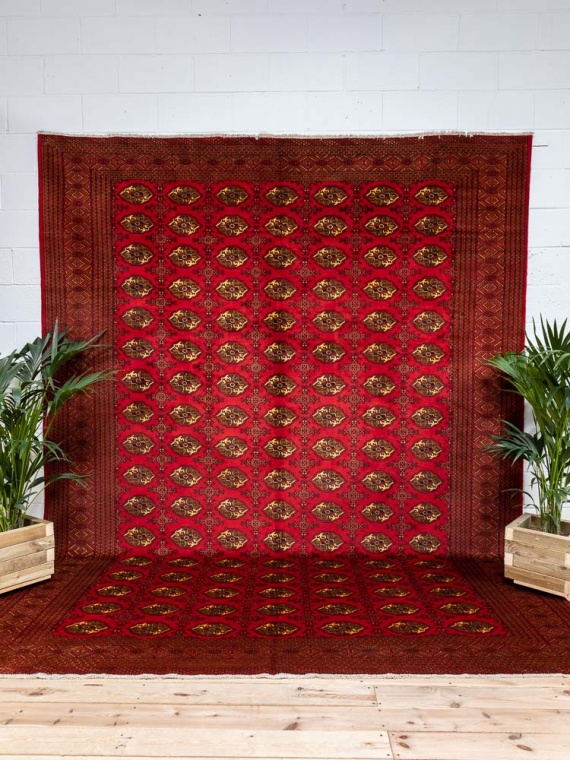 9609 Large Fine Persian Turkoman Carpet 301x376cm (9.10 x 12.4ft)