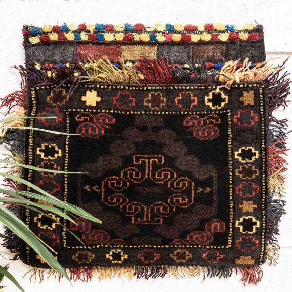 CC1530 Vintage Tribal Afghan Baluch Carpet Cushion Cover 42x44cm (1.4 x 1.5ft)