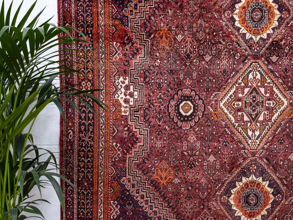11863 Persian Tribal Hasan Abad Qashqai Carpet 219x317cm (7.2 x 10.4ft)
