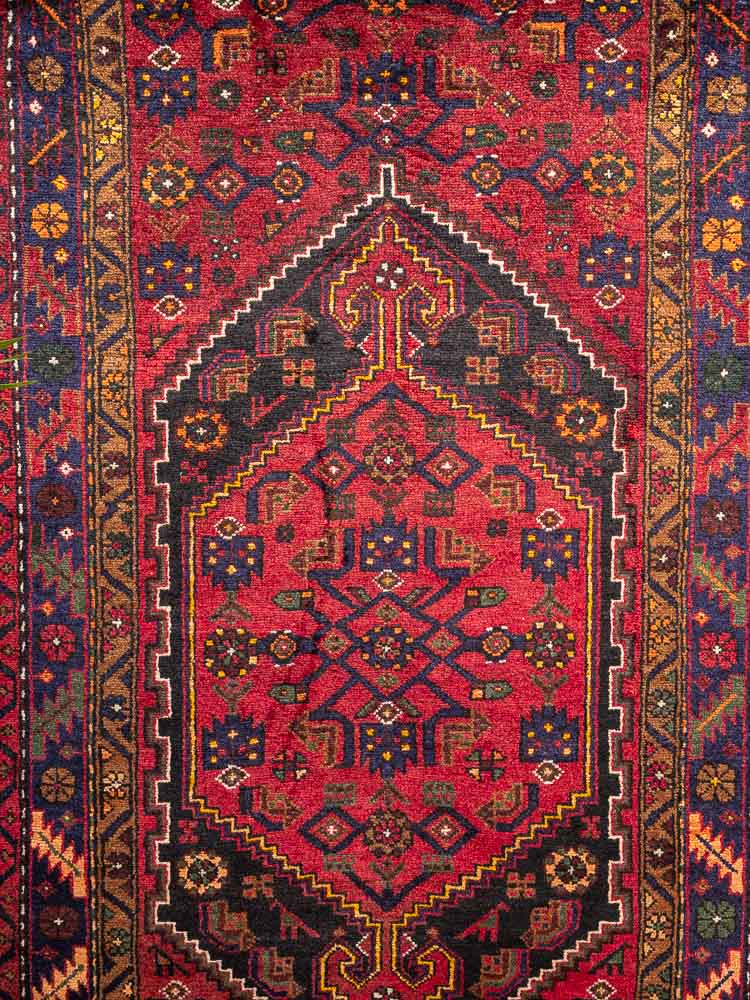 11967 Persian Khamseh Hamadan Rug 120x225cm (3.11 x 7.4ft)
