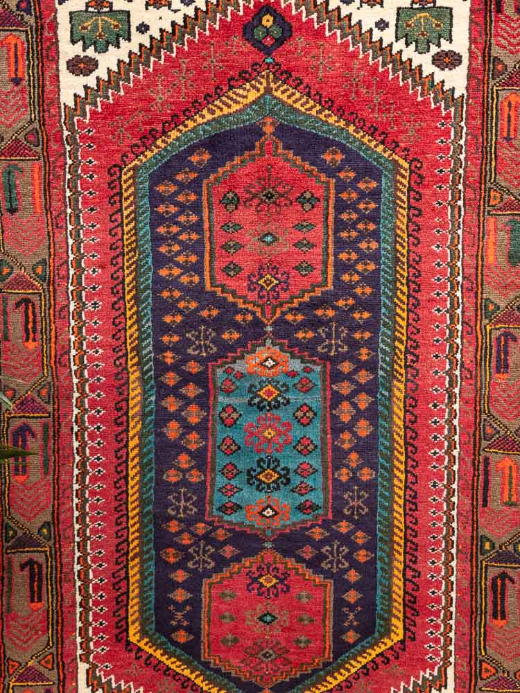 11970 Persian Khamseh Hamadan Rug 122x192cm (4 x 6.3ft)