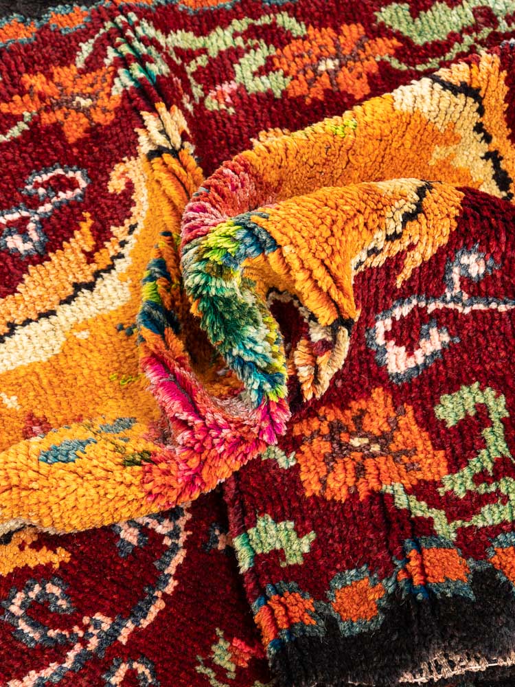 12111 Vintage Moldovan Rose Pile Carpet Rug 140x190cm (4.7 x 6.2ft)