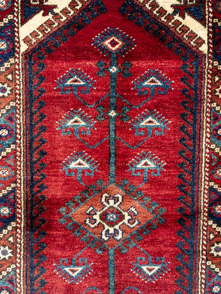 12124 Vintage Turkish Dosemealti Pile Rug 133x202cm (4.4 x 6.7ft)