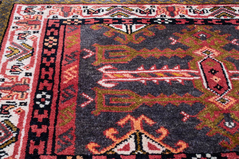 9571 Tribal Persian Baluch Rug 48x82cm (1.7 x 2.8ft)