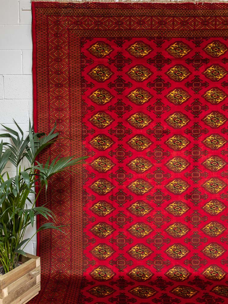 9608 Large Fine Persian Turkoman Carpet 301x379cm (9.10 x 12.5ft)