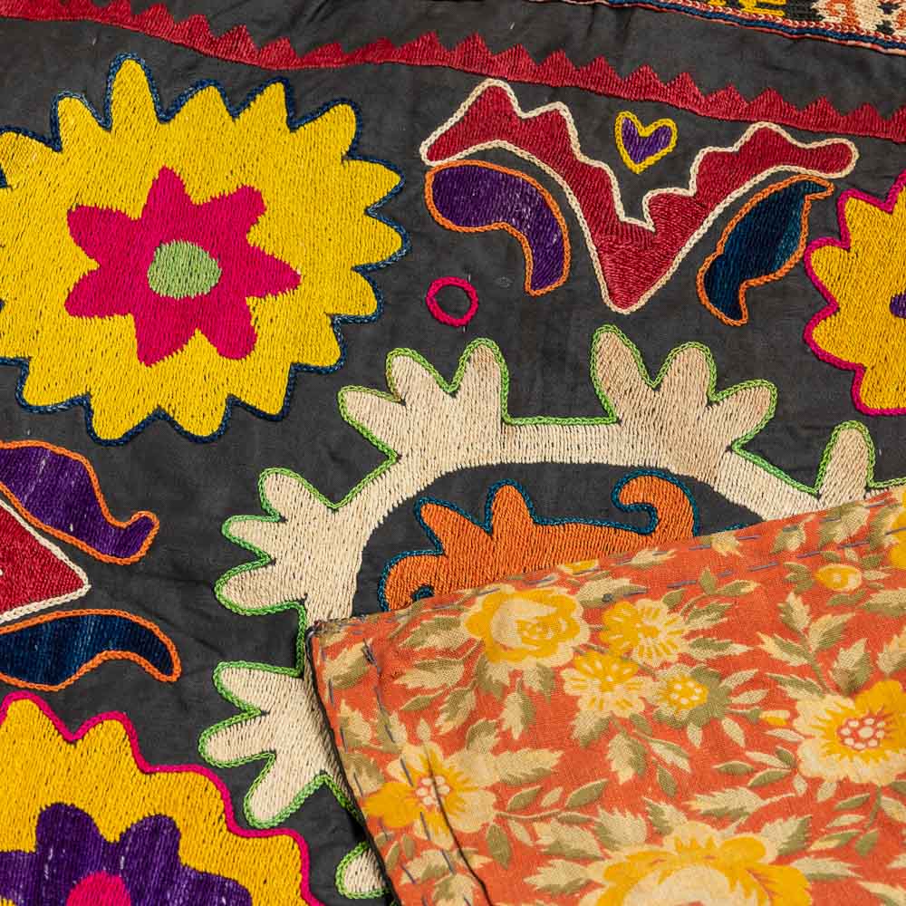 SUZ877 Small Vintage Uzbek Suzani Embroidery 46x51cm (1.6 x 1.7ft)