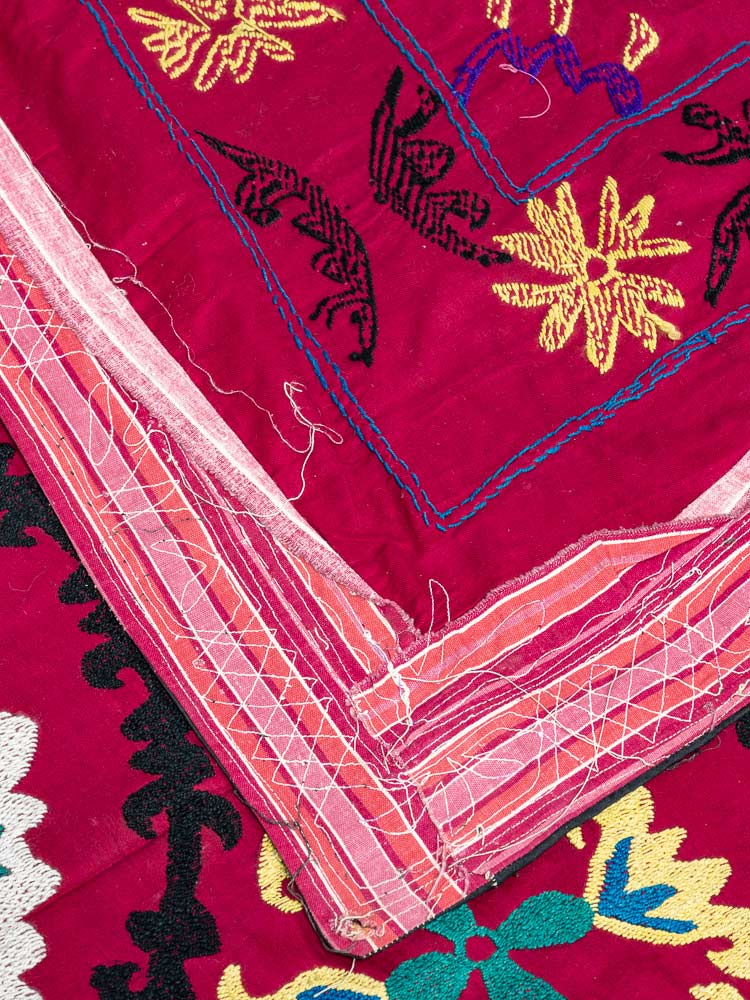 SUZ883 Vintage Uzbek Suzani Embroidered Textile 238x260cm (7.9 x 8.6ft)