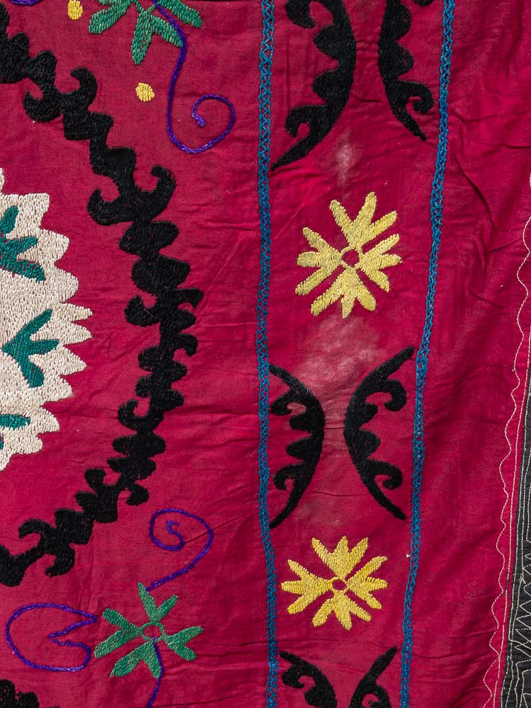 SUZ883 Vintage Uzbek Suzani Embroidered Textile 238x260cm (7.9 x 8.6ft)