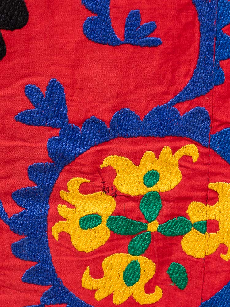 SUZ887 Vintage Uzbek Suzani Embroidered Textile 240x250cm (7.10 x 8.2ft)