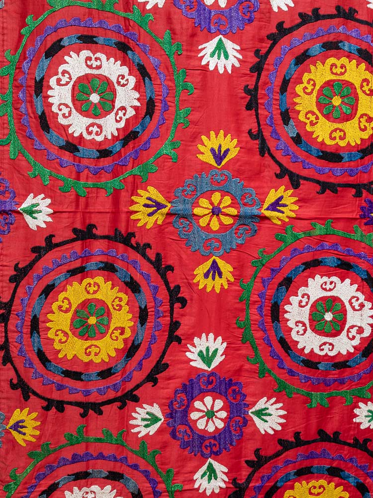 SUZ889 Vintage Uzbek Suzani Embroidered Textile 200x230cm (6.6 x 7.6ft)