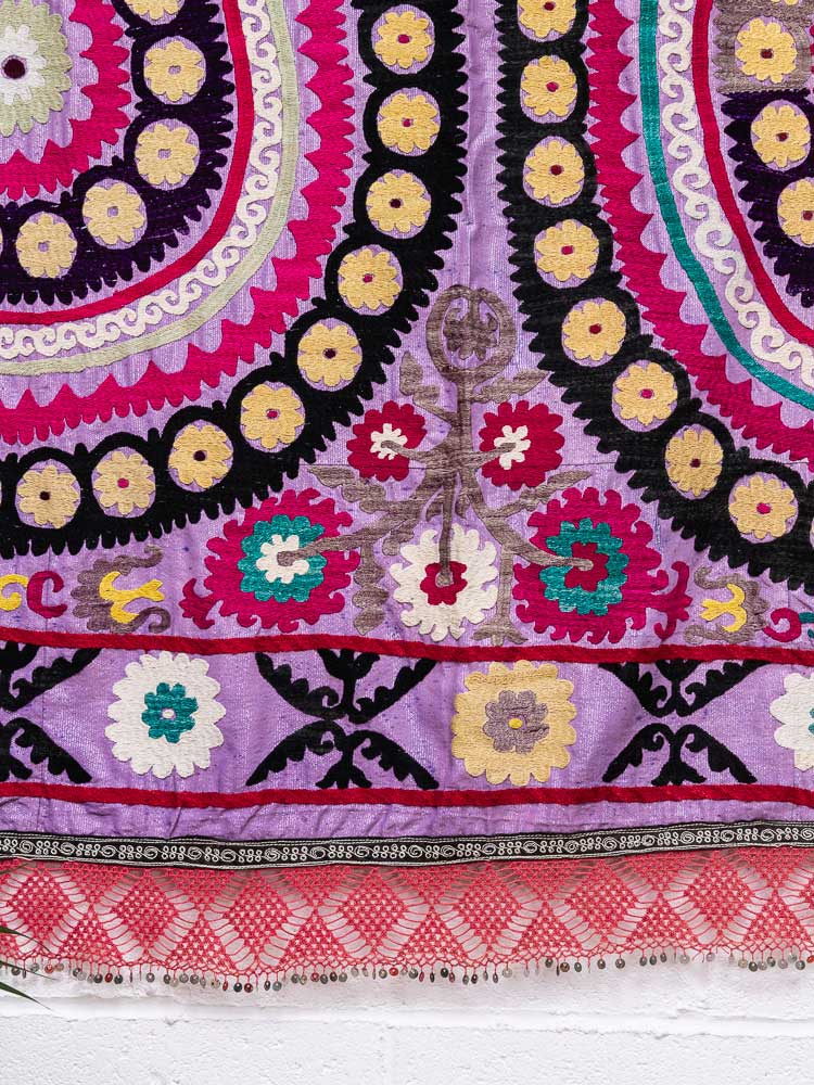 SUZ901 Vintage Purple Uzbek Suzani Embroidered Textile 144x205cm (4.8 x 6.8ft)