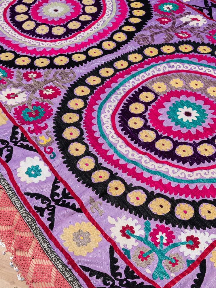 SUZ901 Vintage Purple Uzbek Suzani Embroidered Textile 144x205cm (4.8 x 6.8ft)