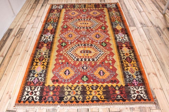 10670 Turkish Cal Vintage Kilim Rug 185x285cm (6.0 x 9.4ft)