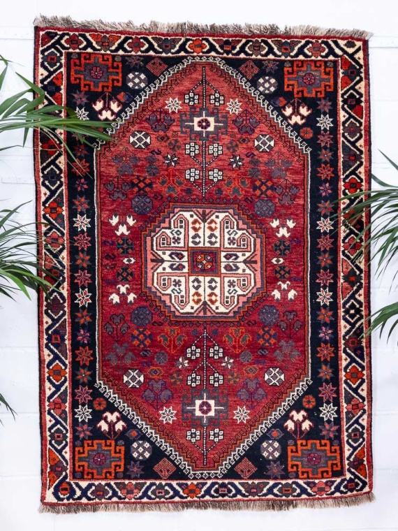 Tribal Persian Qashqai Rug 120x173cm - Handknotted in Wool