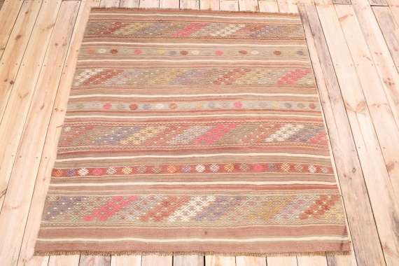 11228 Vintage Turkish Canakkale Kilim Rug 137x155cm (4.6 x 5.1ft)