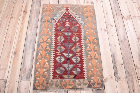 11234 Vintage Turkish Esme Prayer Kilim Rug 76x127cm (2.6 x 4.2ft)