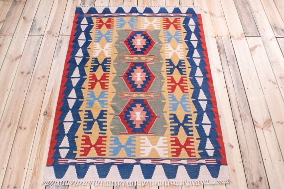 11426 Vintage Turkish Usak Kilim Rug 111x166cm (3.7 x 5.5ft)