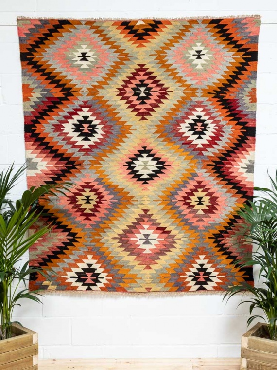 11717 Vintage Turkish Denizli Kilim Rug 178x203cm (5.10 x 6.8ft)