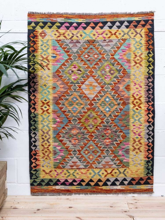 11831 Afghan Vegetable Dyed Kilim Rug 105x149cm (3.5 x 4.10ft)