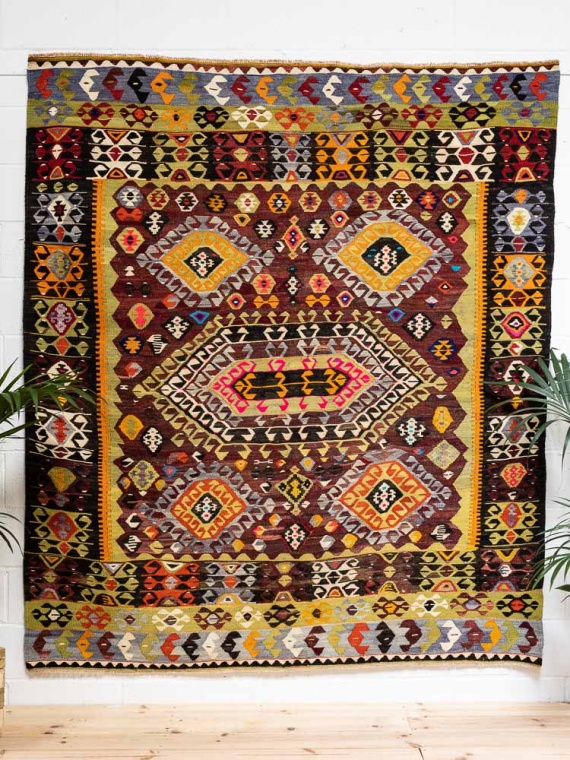 12095 Vintage Turkish Denizli Kilim Rug 210x242cm (6.10 x 7.11ft)