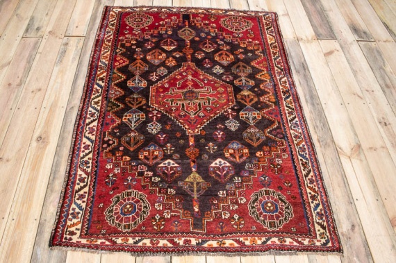 9656 Oriental Persian Qashqai Rug 115x162cm (3.9 x 5.3½ft)