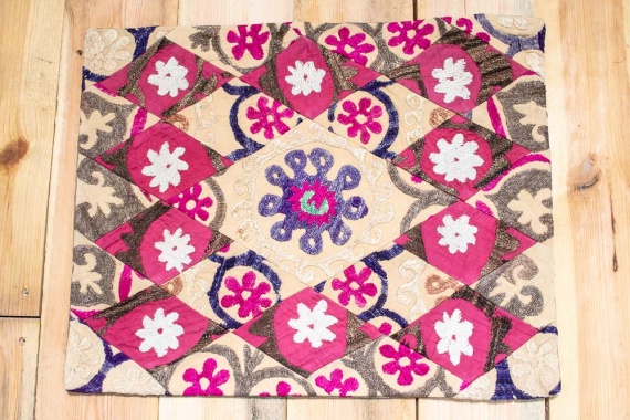 SC605 Patchwork Uzbek Suzani Cushion Cover 39x49cm