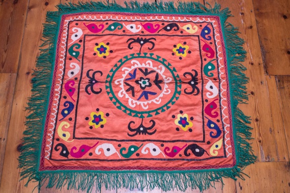 SUZ778 Vintage Suzani Embroidery - Uzbek 73x75cm