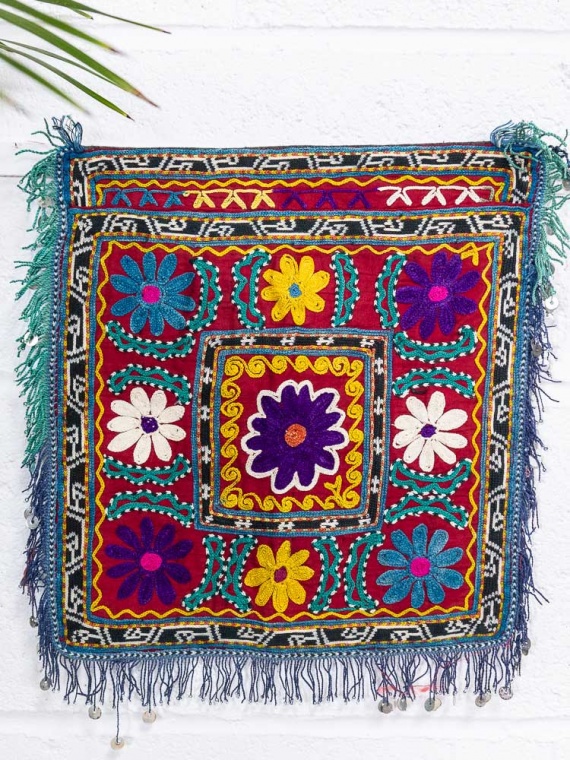 SUZ913 Vintage Uzbek Lakai Suzani Embroidery 31x33cm (1 x 1.0ft)