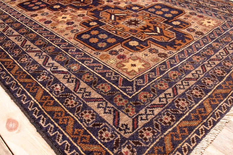 10272 Afghan Baluch Rug 111x193cm (3.7 x 6.4ft)