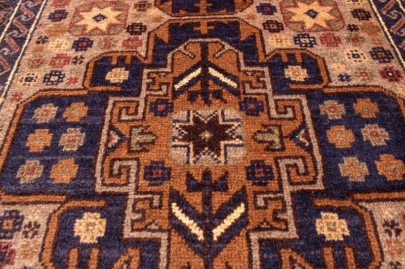 10272 Afghan Baluch Rug 111x193cm (3.7 x 6.4ft)