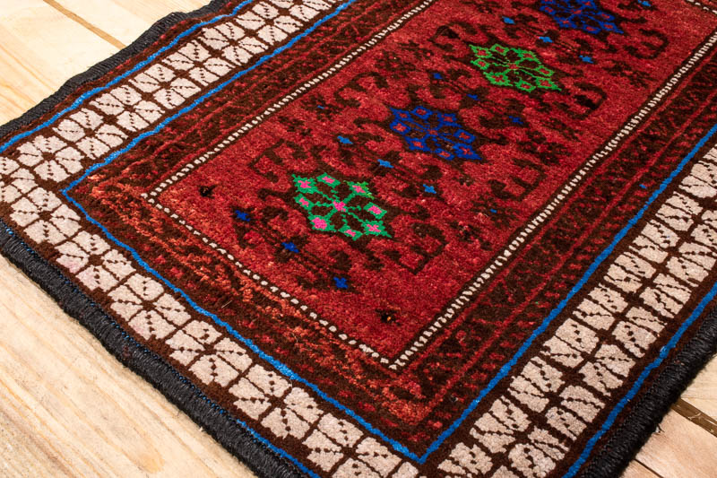 10470 Afghan Baluch Small Rug 43x57cm (1.5 x 1.10ft)