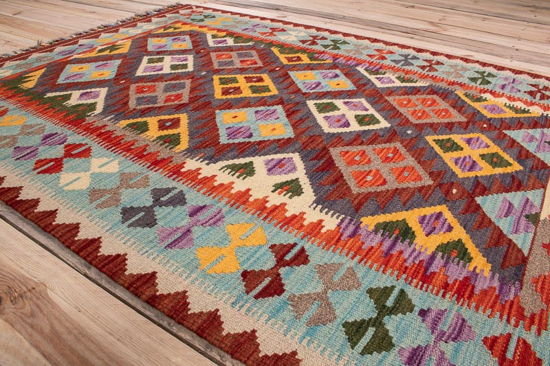 10568 Afghan Kilim Rug - Vegetable Dyed 107x147cm (3.6 x 4.10ft)