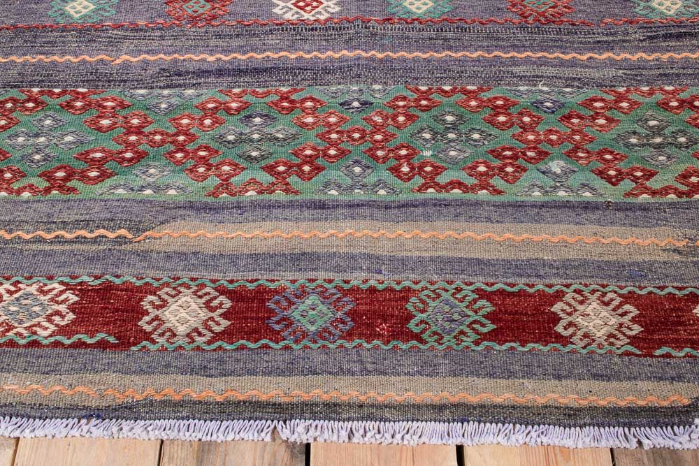 10659 Turkish Selendi Vintage Kilim Rug 186x328cm (6.1 x 10.9ft)