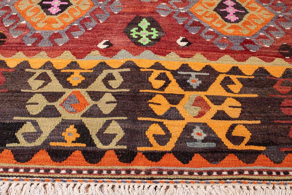 10670 Turkish Cal Vintage Kilim Rug 185x285cm (6.0 x 9.4ft)