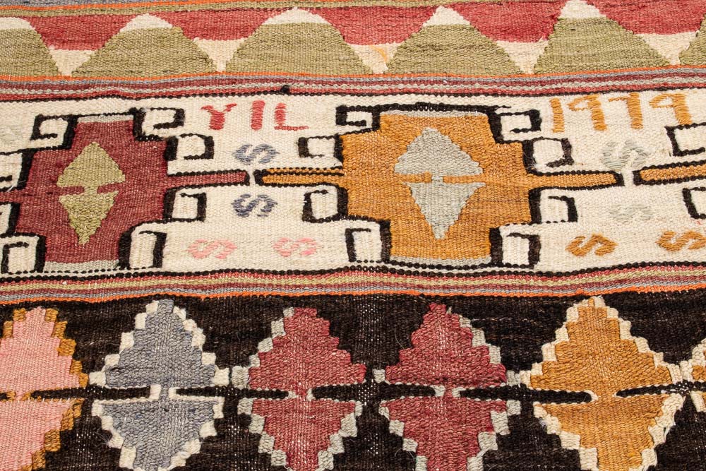 10672 Turkish Denizli Vintage Kilim Rug 189x342cm (6.2 x 11.2ft)