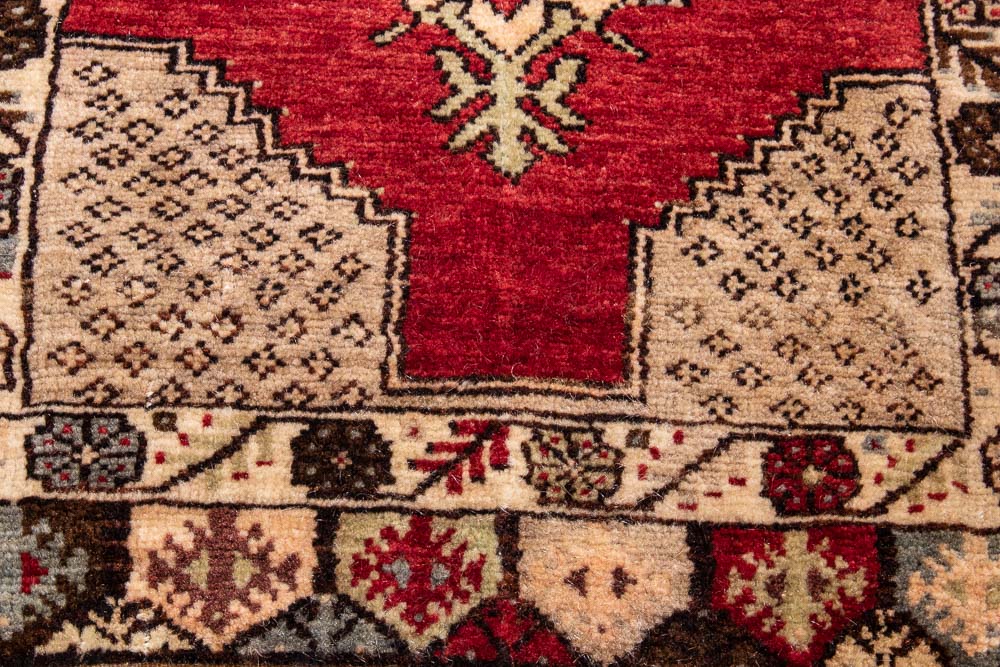 10686 Small Turkish Sivas Rug 53x98cm (1.9 x 3.2ft)