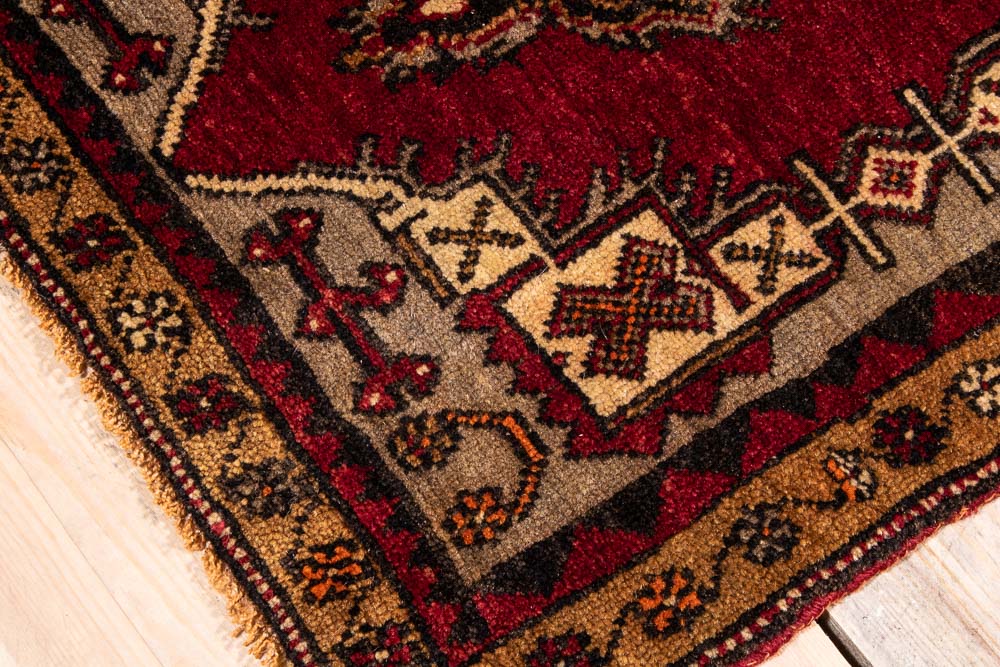 10695 Small Turkish Sivas Rug 59x94cm (1.11 x 3.1ft)