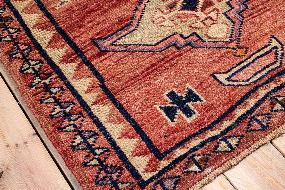 10718 Vintage Kurdish Herki Carpet Runner Rug 93x305cm (3.0 x 10ft)