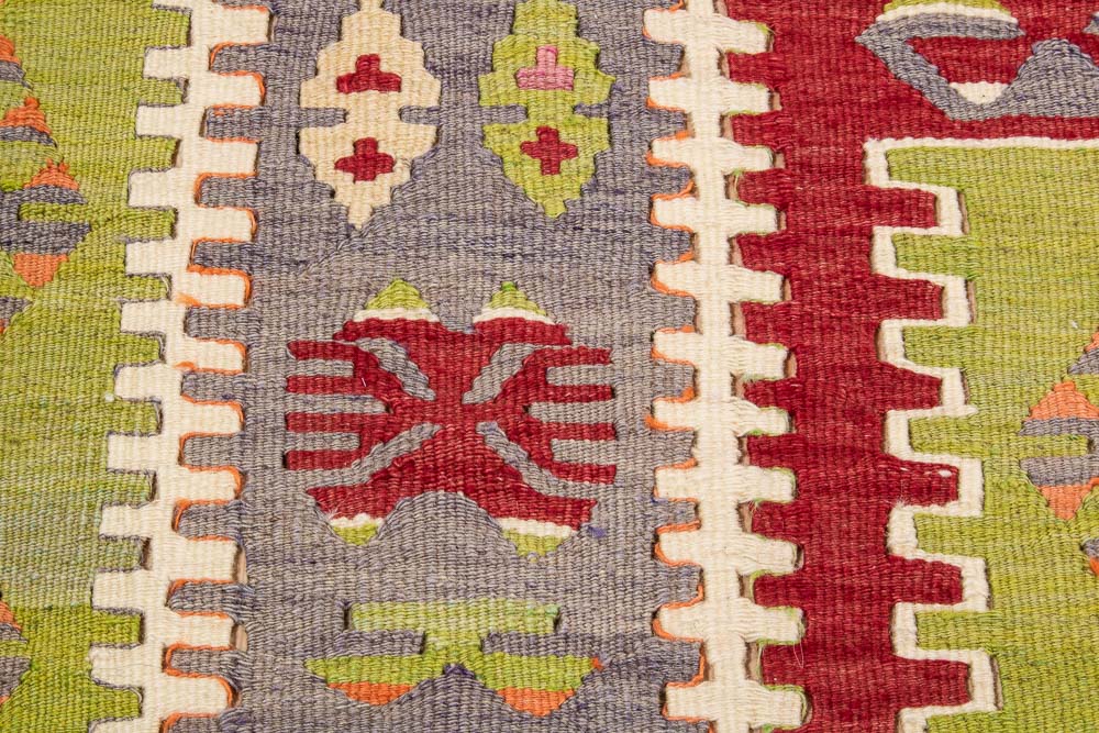 10757 Vintage Turkish Esme Kilim Rug 115x165cm (3.9 x 5.5ft)