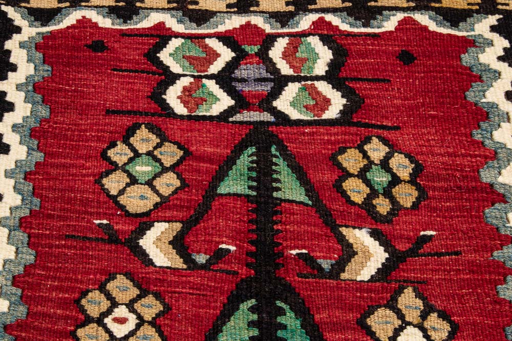 10765 Vintage Turkish Esme Kilim Rug 127x179cm (4.2 x 5.10ft)