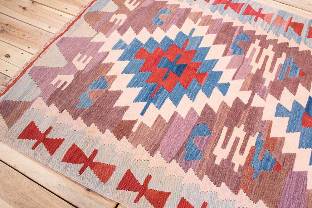 10772 Vintage Turkish Usak Kilim Rug 109x166cm (3.7 x 5.5ft)