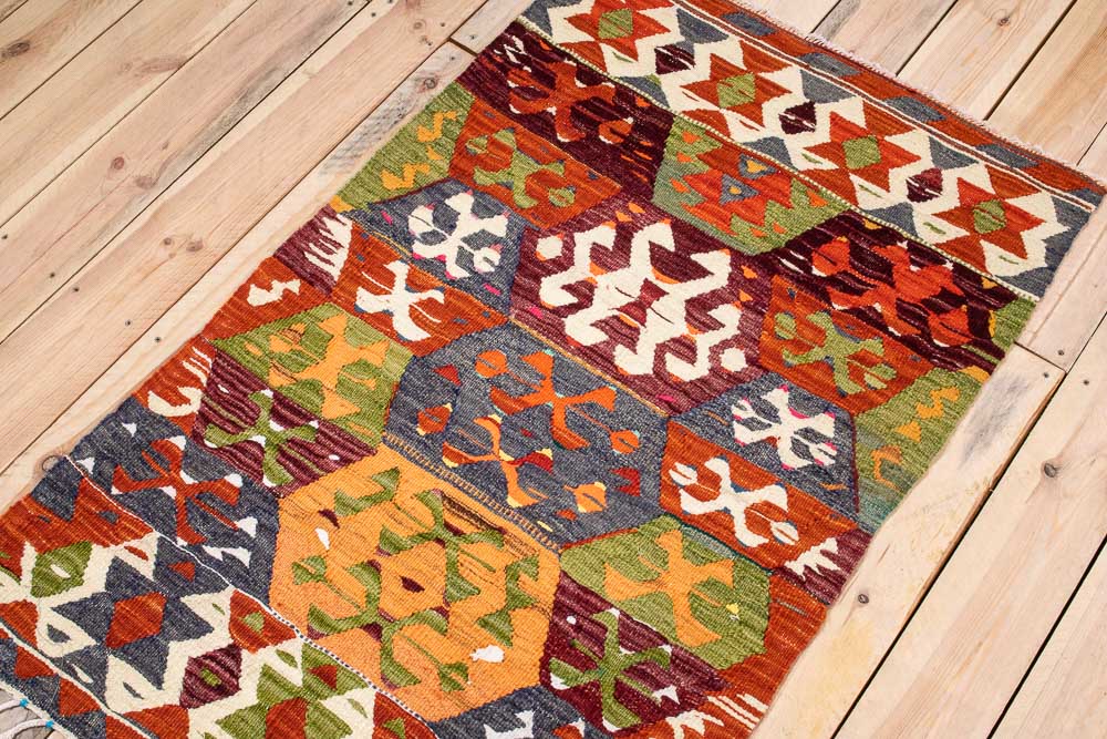 10777 Vintage Turkish Denizli Kilim Rug 80x129cm (2.7 x 4.2ft)