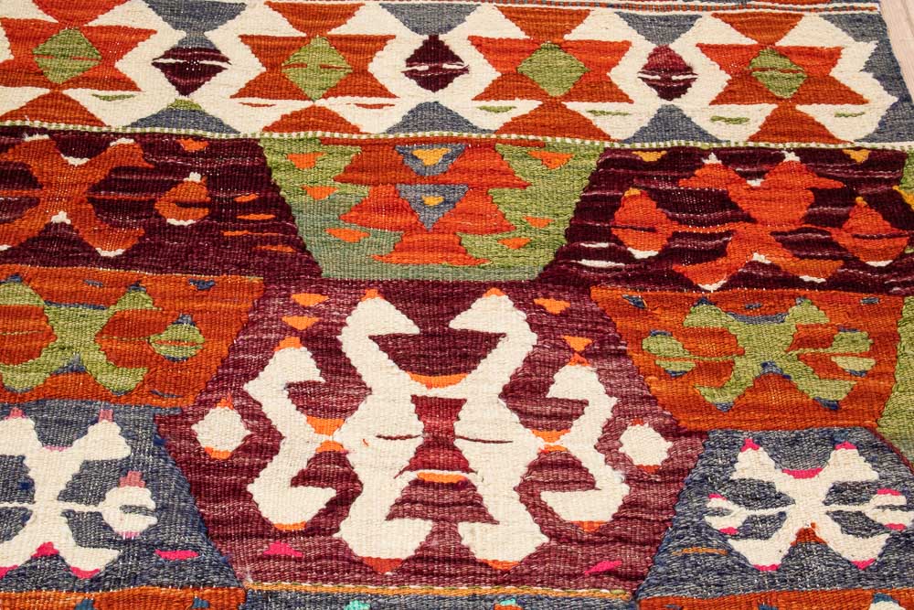 10777 Vintage Turkish Denizli Kilim Rug 80x129cm (2.7 x 4.2ft)