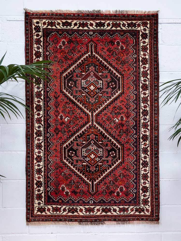 10940 Persian Shiraz Rug 112x173cm - Handknotted & Authentic