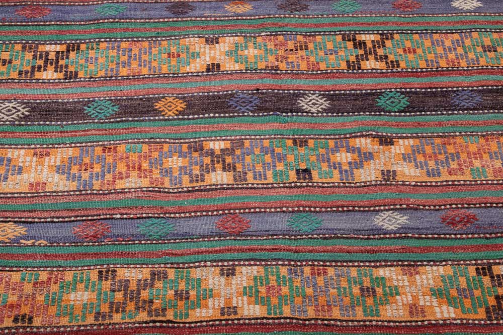 10981 Vintage Turkish Selendi Kilim Rug 179x294cm (5.10 x 9.7ft)