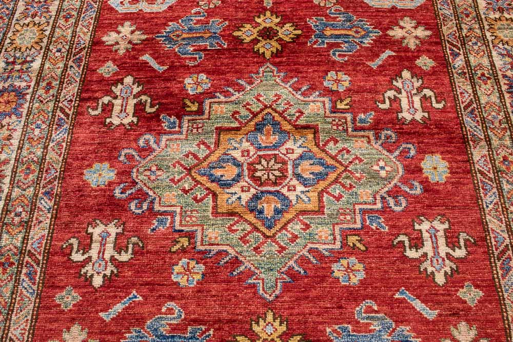 10998 Fine Afghan Kazak Rug 123x202cm (4.0 x 6.7ft)