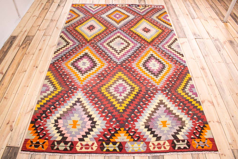 11181 Vintage Turkish Koprubasi Kilim Rug 181x295cm (4.5 x 9.8ft)