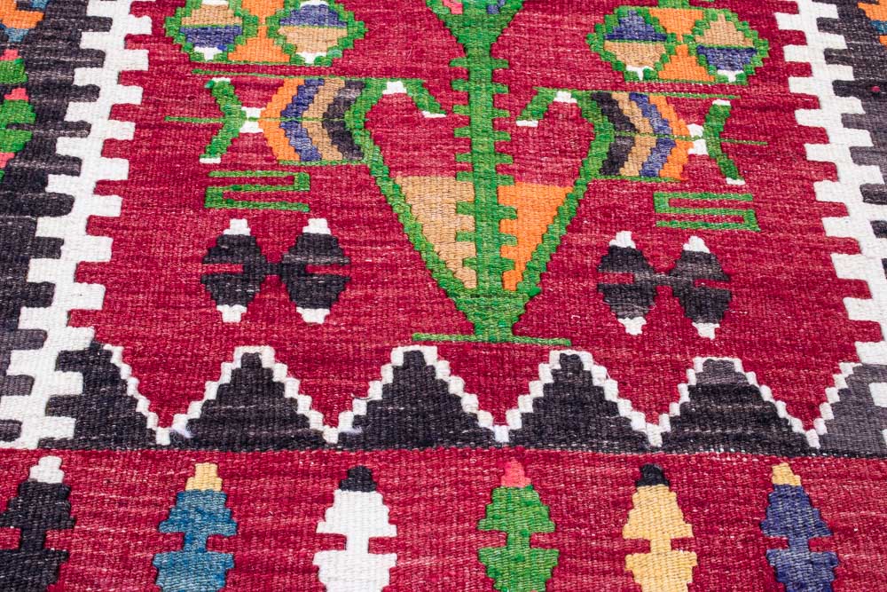 11235 Vintage Turkish Esme Kilim Rug 89x134cm (2.11 x 4.4ft)