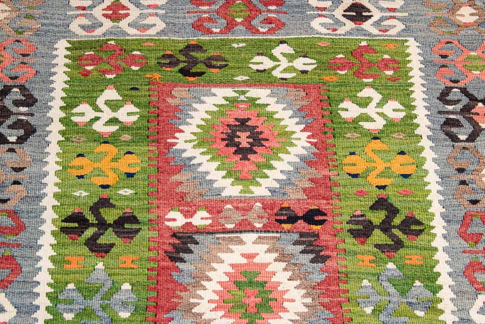 11236 Vintage Turkish Esme Kilim Rug 98x124cm (3.2 x 4.1ft)